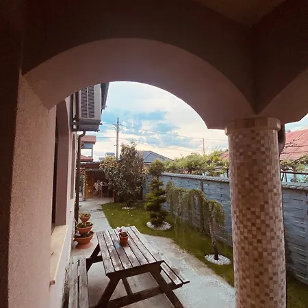 Vila Iulia * Eforie Nord